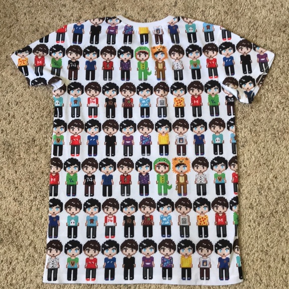 DAN AND PHIL Pixels shirt size small NWOT - Picture 4 of 5